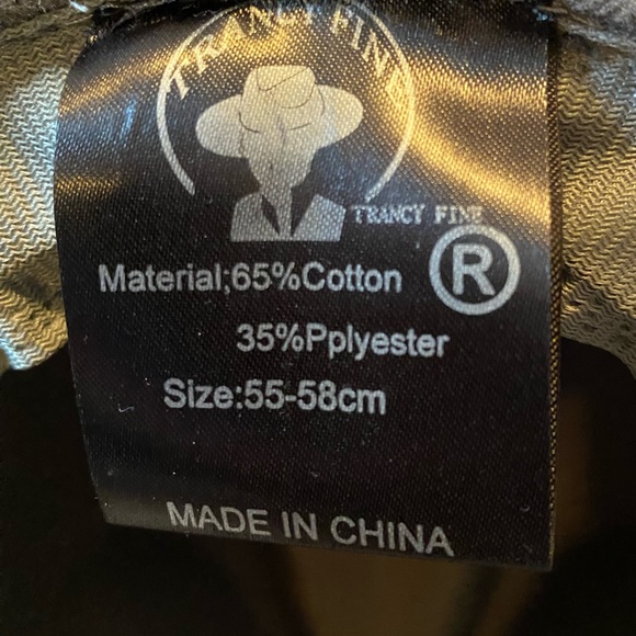 NWT gray wide brimmed hat with accent - Picture 5 of 5